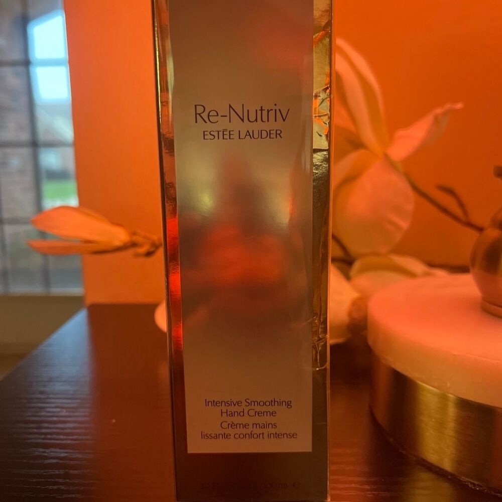Estee Lauder Re-Nutriv Intensive Smoothing Hand Creme Sealed